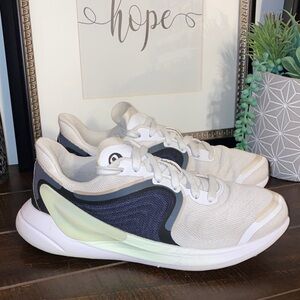 Lululemon Athletica Blissfeel 2 Running Athletic Shoes Size 9